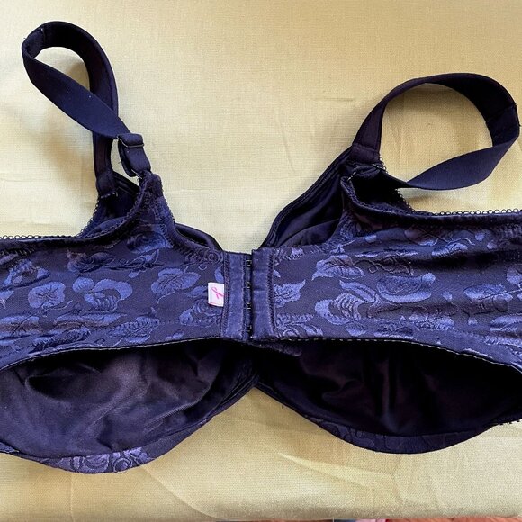 Wacoal Awareness Seamless Underwire Bra for Comfort and Support Black 40G - Picture 4 of 5